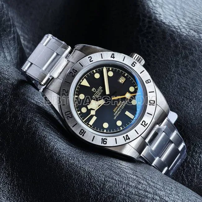 3CF factory 1:1replica watch Biwan Tudorblack dial steel braceletfront live photo