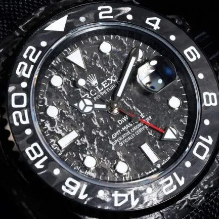 Big factory high-quality replicaVS new product RolexGMT-Master carbon fiber case with hard appearance side view