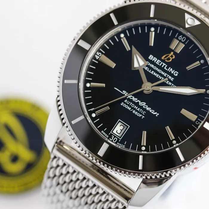 top-tier watch Breitling men's black dial super ocean culture series mechanical watch clasp picture
