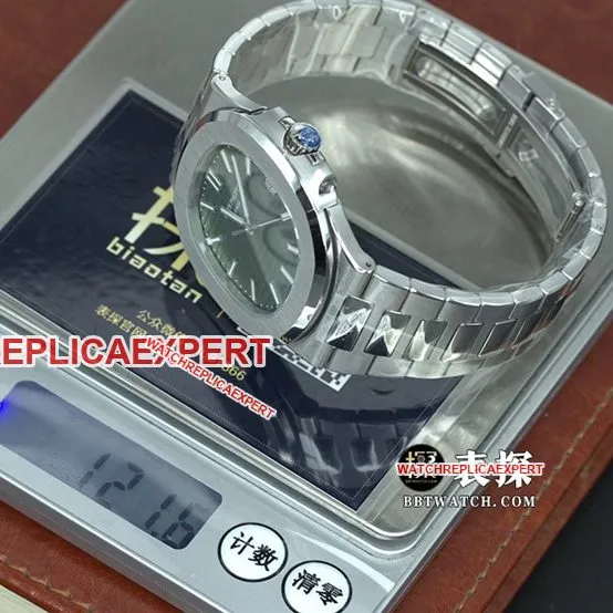 3k factory top-tier watch Patek Philippe men's green dialsteel braceletNautilus series mechanical watch front live photo