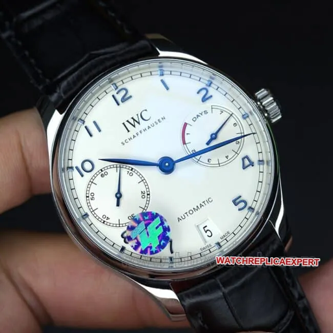 ZF Factorytop-tier watch Portuguese 7 roasted blue needle 7-day chain men's white dial black belt high-value mechanical leather strap watch movement picture