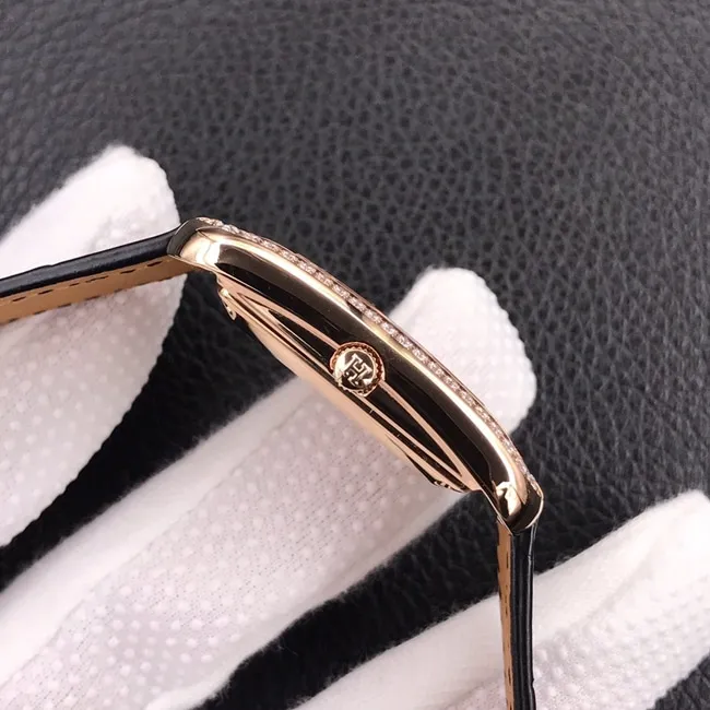 YF factory top-tier watch Hermès black dial black belt quartz crocodile leather strap watch front view
