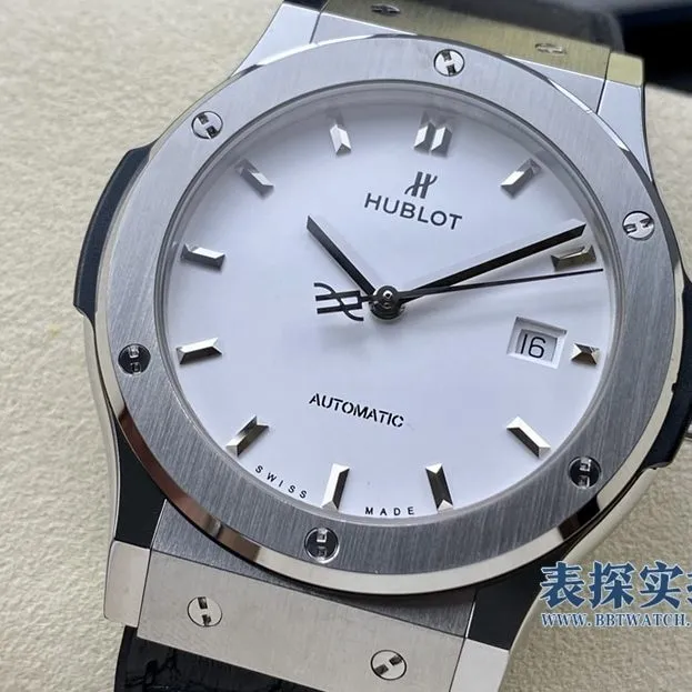 top-tier Hublot classic fusion side