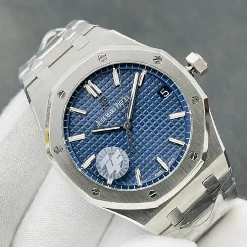 top-tier watch Audemars PiguetRoyal Oak15500V2 version strength interpretation of the defending steel king white steel blue bottom men's watch movement picture