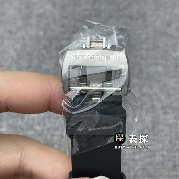 JB factory Richard Mille men's RM 52-01 top-tier watch men's skull plate tourbillon rubber model pictures and prices side live photo