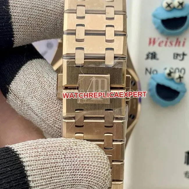 collectible watch Audemars PiguetBLS factory Royal Oakrose goldblue dial mechanical 26420front live photo