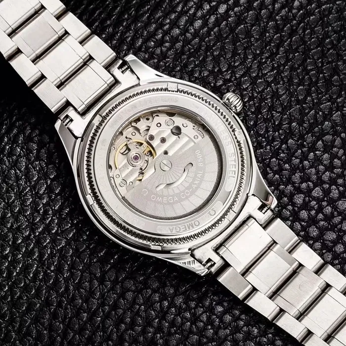 Hot new Omega men’s and women’s watch movement pictures
