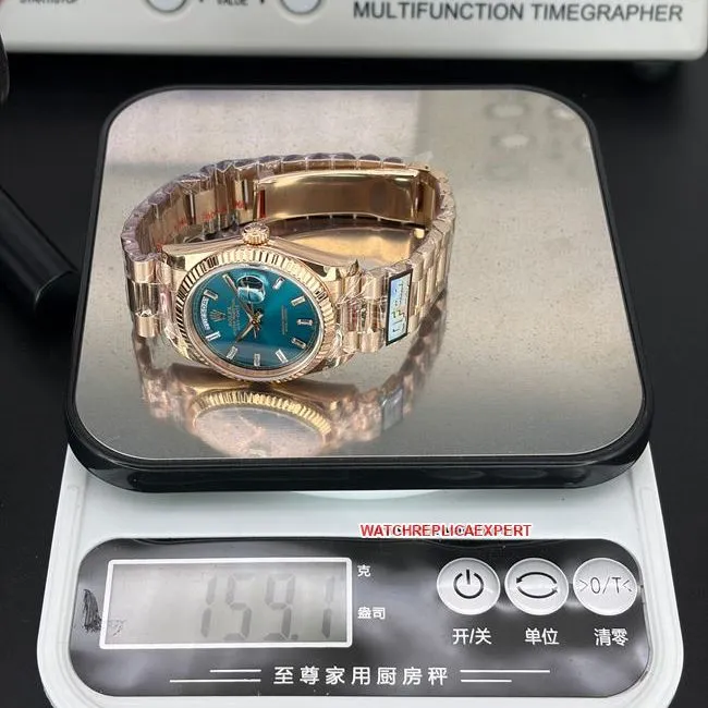 collectible watch Day-DateQF factory Rolex blue green dial 36 mm weight live photos