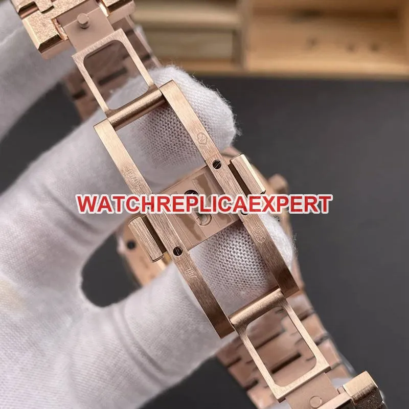 Audemars Piguet watch THB factory Royal Oak rainbow diamond bezel frost gold rose goldsteel bracelet model 15412front live photo