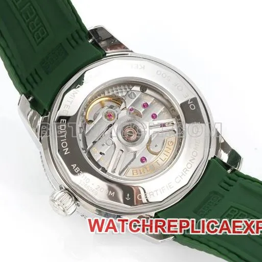collectible watch superocean culture BLS factory Breitlinggreen dial rubber braceletfront live photo