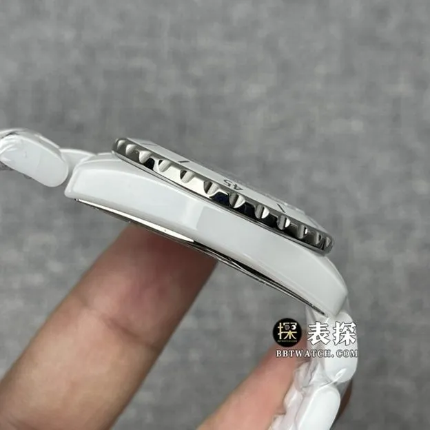 KOR factory Chanel ladies J12top-tier 1:1high-quality watch white dialsteel bracelet model pictures and prices caseback live photo