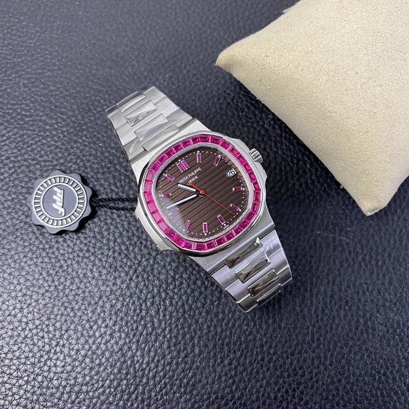 Patek Philippe sports elegant series 5711/112p Ruby model modified movement picture