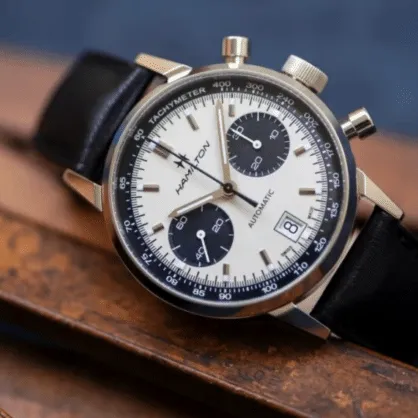 Breitling Panda Puya VS vs. B01: Classic