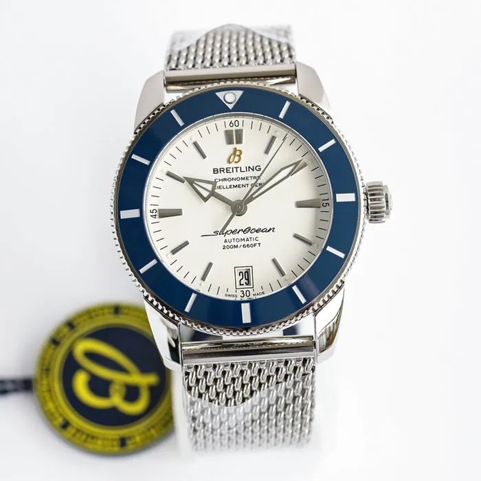 top-tier watch Breitling men's white dial mechanical watch detail shots