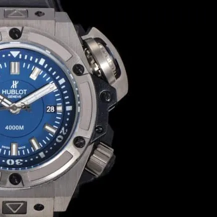 top-tier watch Hublot HUBLOTtitanium case king supreme lumeblue dial1400automatic men's mechanical watch front view