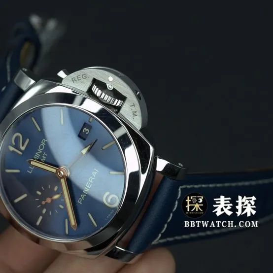 VS FactoryPaneraiPAM688top-tier 1:1high-quality watch men's blue dialleather strap picture and price front live photo