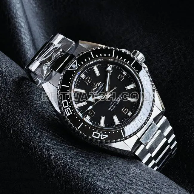 VS Factory optimal watch Seamaster 600m black dial black bezel steel braceletside live photo