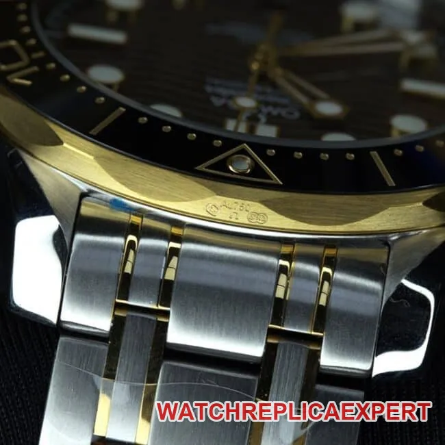 VS FactoryOmegatop-tier watch Seamaster series 300 gold steel bracelet ceramic bezel8800movement fully automatic movement watch front view