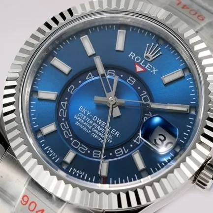 top-tier replicaRolex men's blue dialsteel bracelet pilot series automatic movement watch back cover picture
