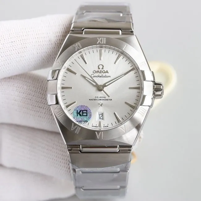 top-tier replicaOmega fifth generation constellation series men's watch clasp picture