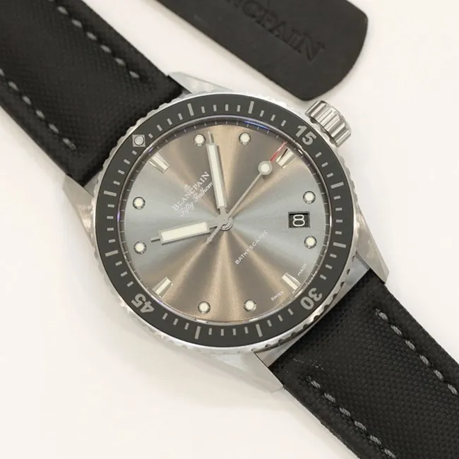 GF Factorytop-tier watch Blancpain men's gray plate nylon strap Fifty Fathoms series watch front view