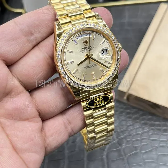 collectible watch CBD factory gold plate RolexDay-Dateyellow golddiamond bezel3255 mechanical front live photo