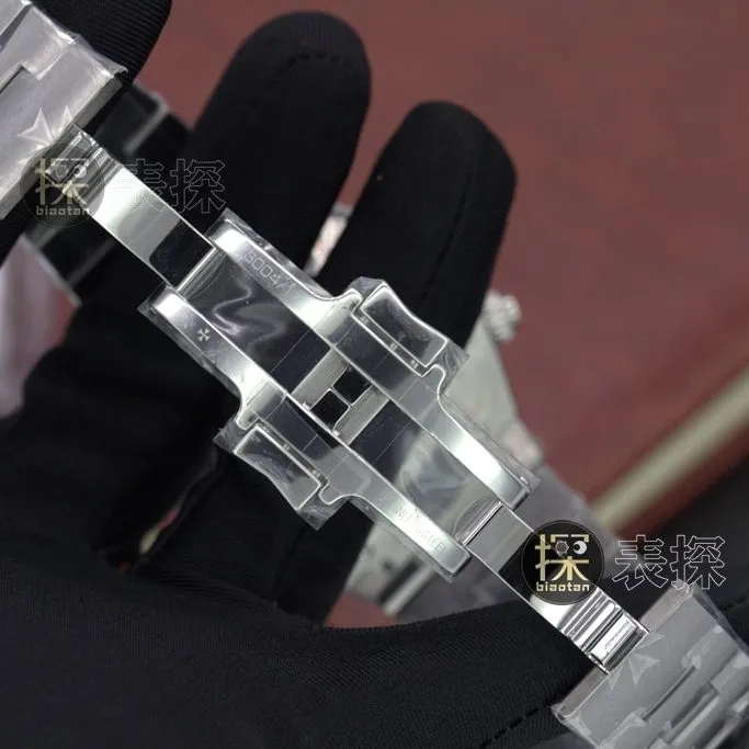 TWA factory travels all over the world Vacheron Constantin1:1replica watch lumechronograph white dialsteel bracelet