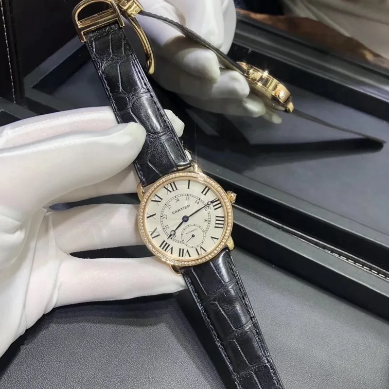Cartier London Series 18K Gold Set with Southern Diamonds Front View