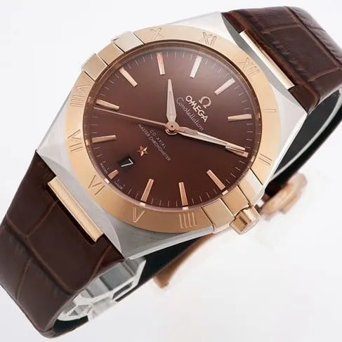 TW factory top-tier watch Omega men's brown plate brown belt constellation series leather strap watch leather strap picture
