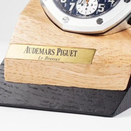 Audemars Piguet table clock replicaRoyal Oak offshore 26470 table clock ornament alarm clock detail shots