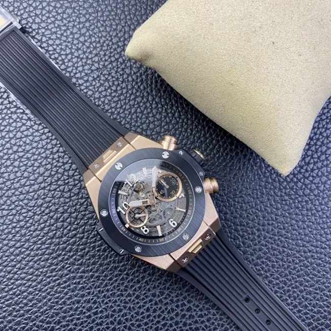 Hublot top-tier watch Big Bang series men's black dialrubber strap full automatic movement front view