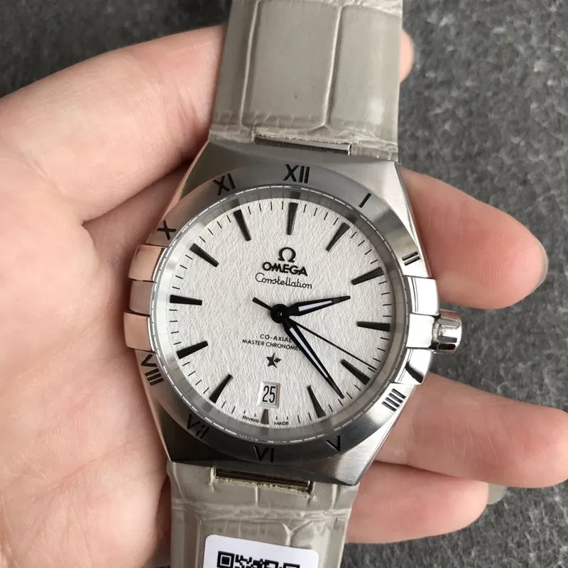 Omegatop-tiersuper watch fifth generation constellation series men's mechanical watch front view