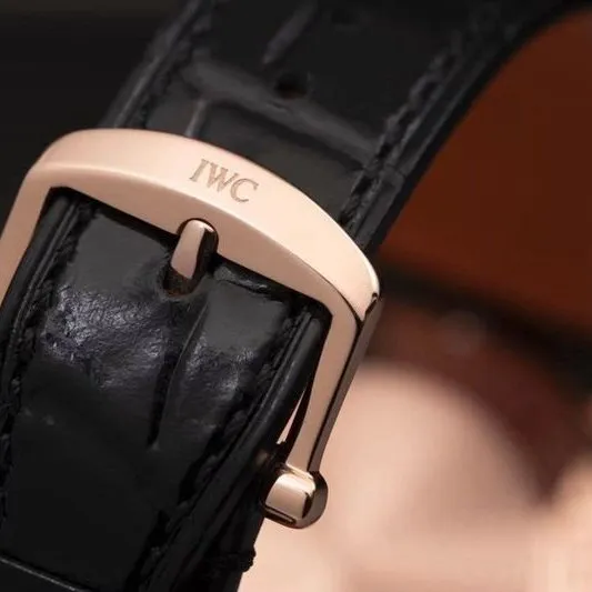 Universal Women's collectible watches