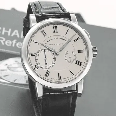Four Durable, Understated Timepieces That