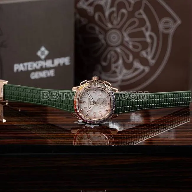 top-tier watch Patek PhilippePPM factory Aquanaut mechanical green rubber braceletfront live photo