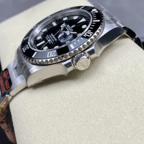 top-tiersuper cloneAR super masterpiece Rolex latest 41mm Black Submariner men's watch side view