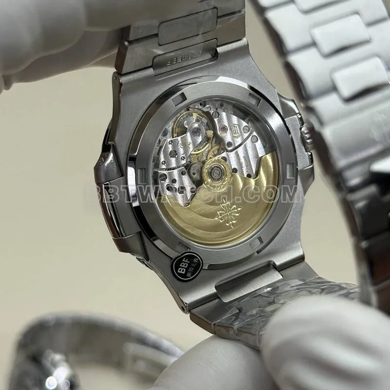 Patek Philippe1:1replica watch BBF factory Nautilus324movementblue dialsteel bracelet model front live photo