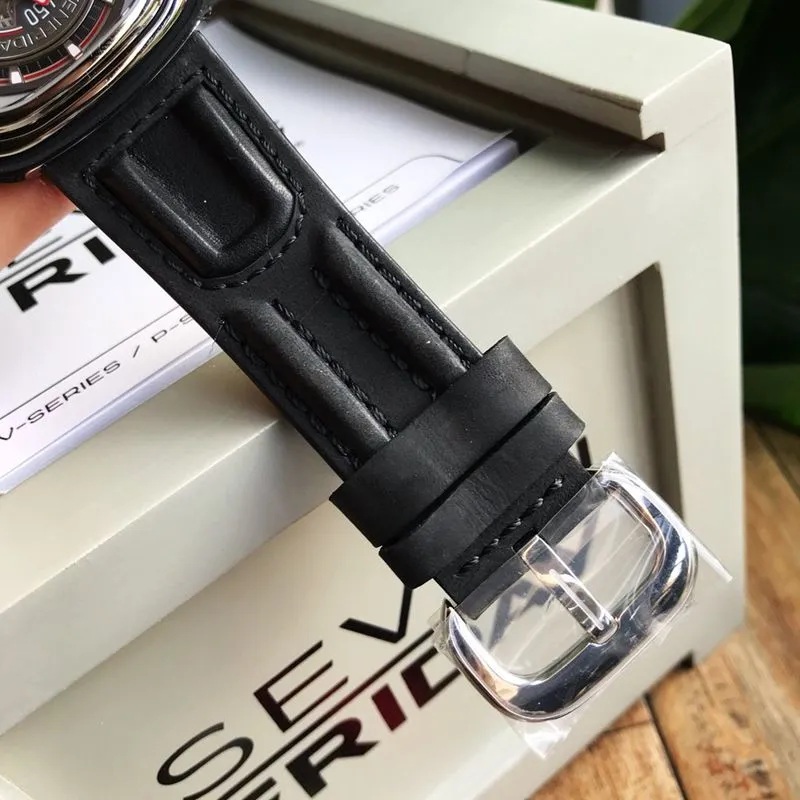 sevenday display fivesevenFRIDAY P3C/01 watch watch front view