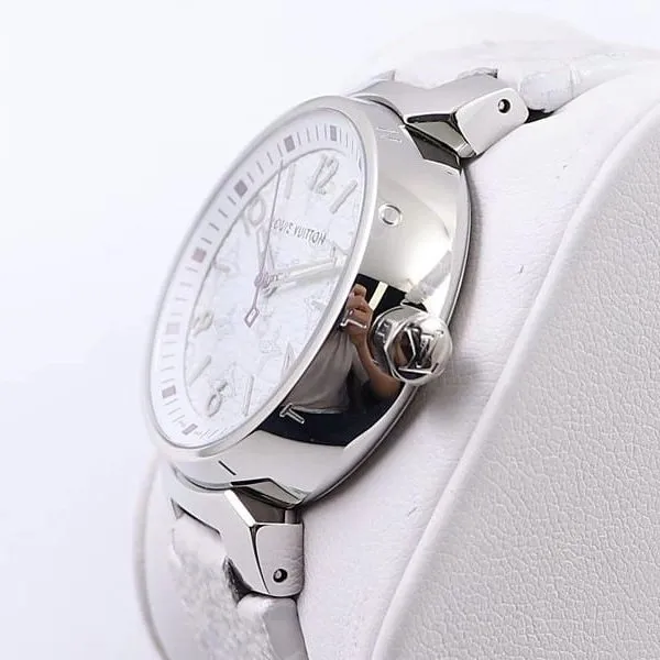 ReplicaLV ladies watch 34mm white dial high quality quartz watch front view
