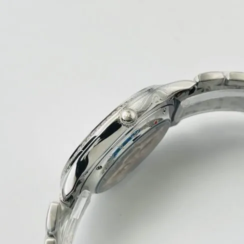 top-tier watch Jaeger-LeCoultre ultra-thin master series white steel white bottom men's watch front view