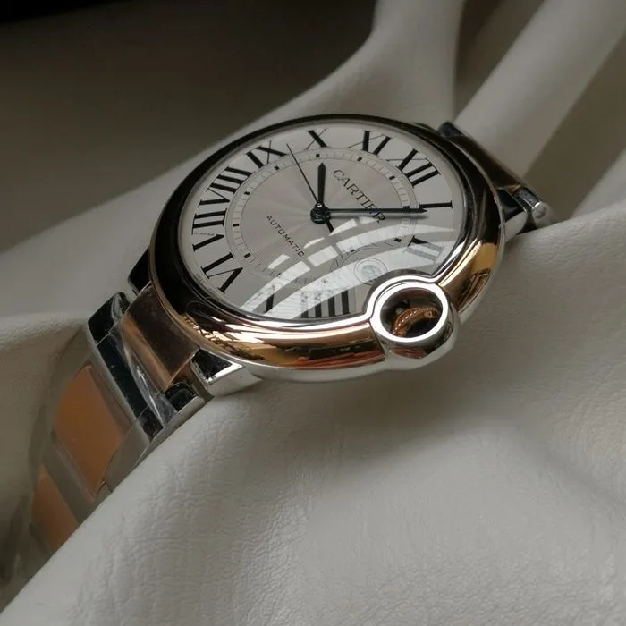 top-tier watch Cartier men's white dial blue balloon series steel bracelet watch front view