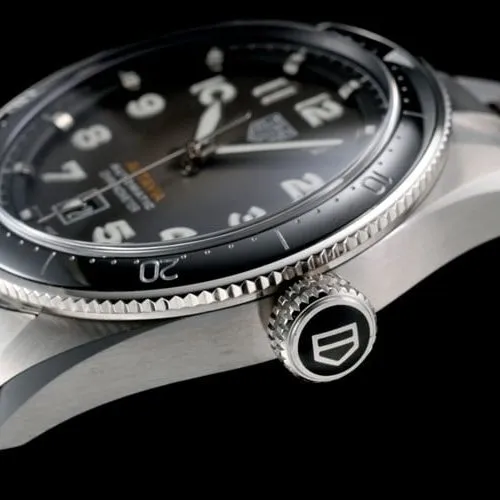 2021 latest KOR out of TAG HEUER TAG Heuer AUTAVIA series top front view