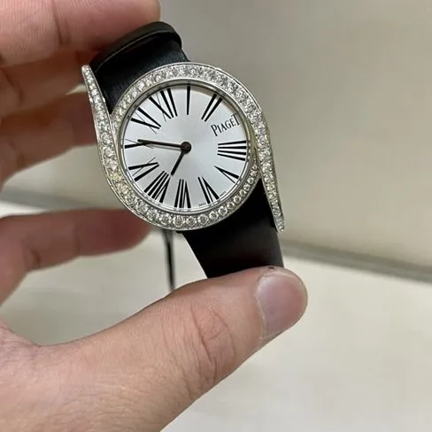 ZF factory top-tier Piaget high-quality watch women's white dial black belt South African real diamond leather strapquartz watch front view