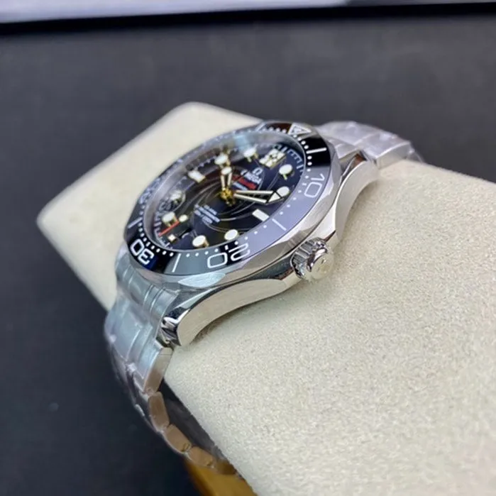 top-tier watch Omega men's blue dial Seamaster series steel bracelet watch front view