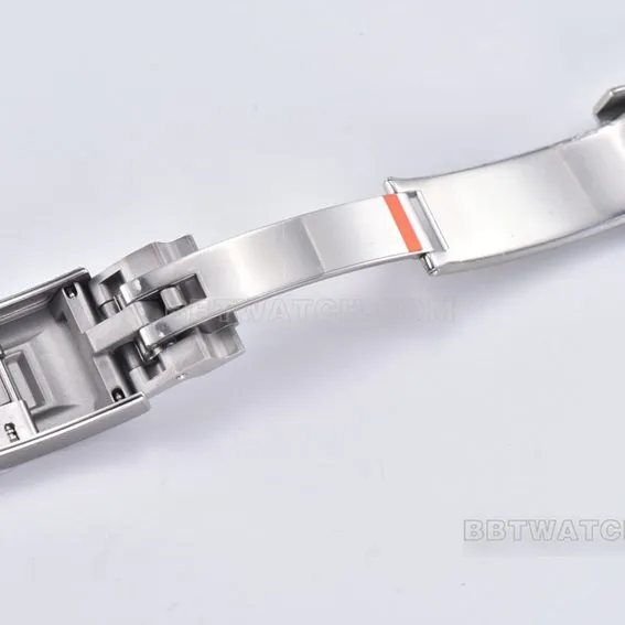 C Factory Rolex Yacht-Master Top Black Dial Rubber Strap M226659-0002 Front Real Shot Photo