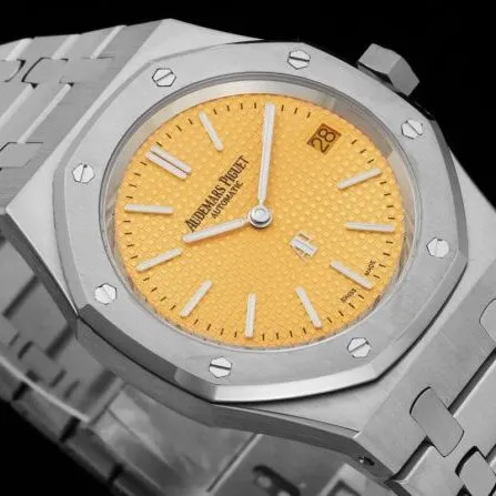 top-tier watch Audemars PiguetRoyal Oak15202 two-hand mechanical movement white steel yellow bottom men's watch front view