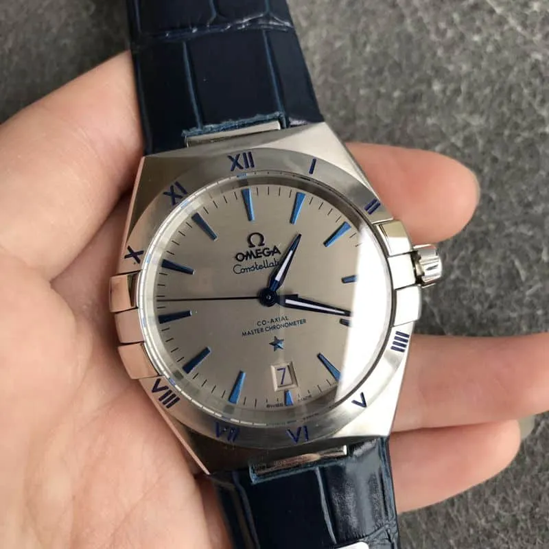 Omega Top collectible watches Fifth Generation Constellation Series Men's Mechanical Watch Front View
