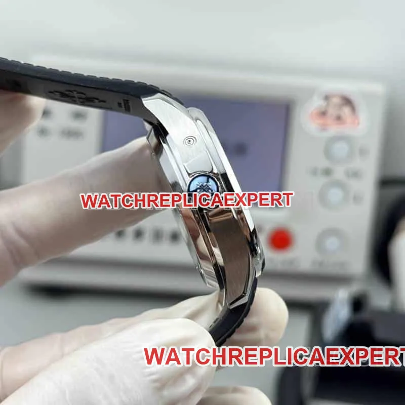 PP factory Patek PhilippeAQUANAUT1:1super cloneblack dial grenade dual time zone 5164caseback live photo