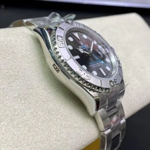 Top-tier watch Rolex Yacht-Master creates glory again God-class Yacht-Master men's mechanical watch front view
