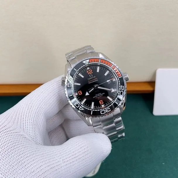 Omega Seamaster Planet Ocean Seamaster Planet Ocean 600M 215.30.44.21.01.001 43.5mm Black Men Automatic